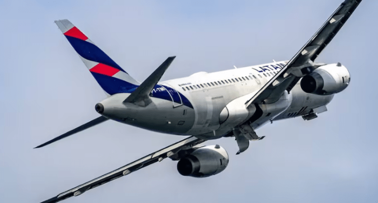 LA AEROLÍNEA LAN PERÚ SUMÓ A LA ARGENTINA EN SU RED: OPERARÁ VUELOS ENTRE LIMA, BUENOS AIRES Y SANTIAGO DE CHILE 