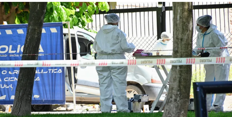 Hallaron muerta a una mujer dentro de una camioneta en Neuquén y buscan&nbsp;identificarla