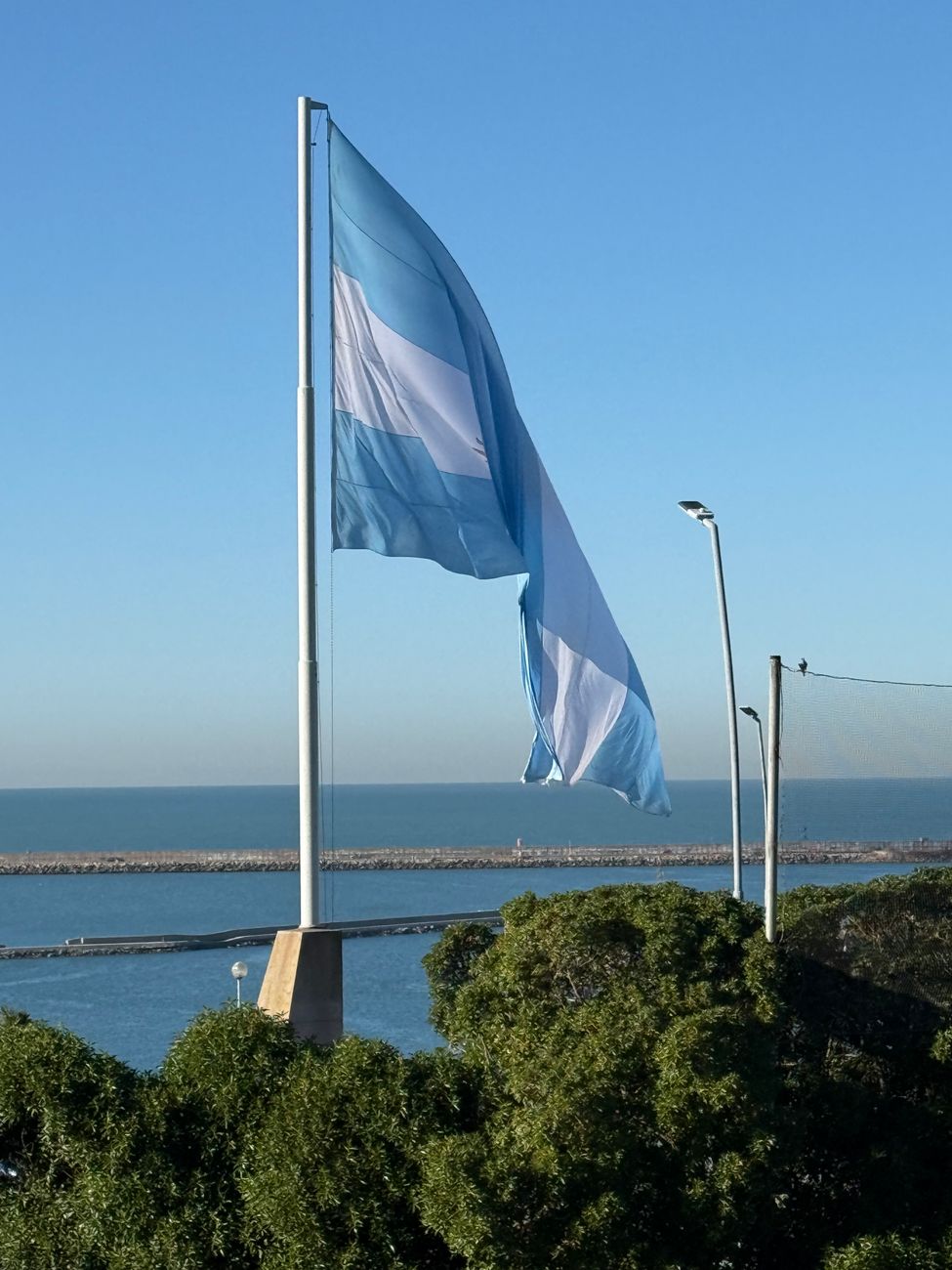 Argentina impulsa demanda internacional contra la actividad petrolera británica en Malvinas